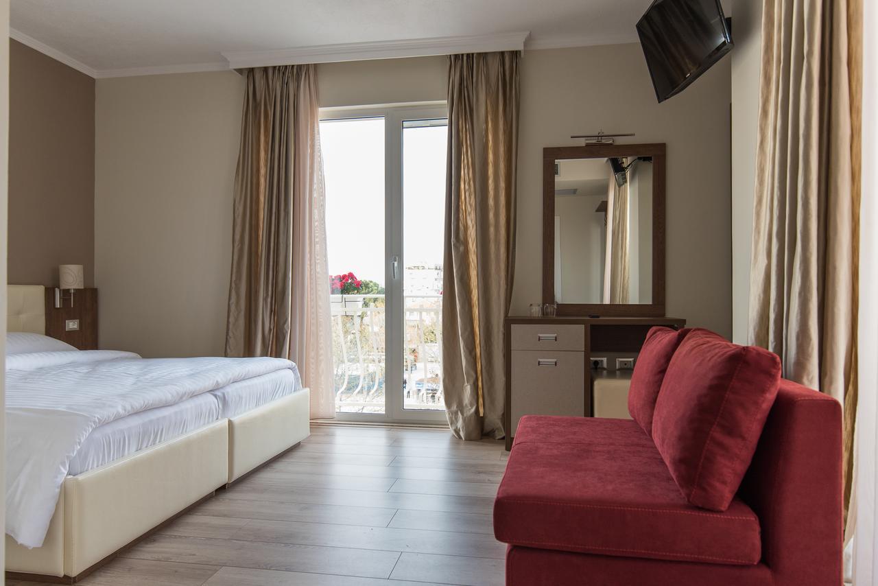 Keit Hotel Tirana Exteriör bild
